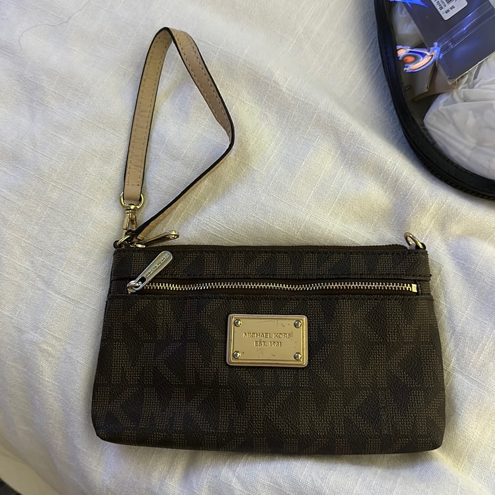 Michael Kors wrislet